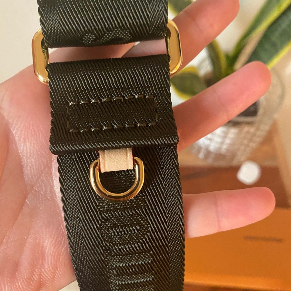 ‼️SOLD‼️Louis Vuitton Khaki Strap Multipochette - Picture 5 of 11